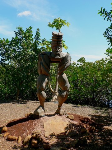 36- Une statue originale 
